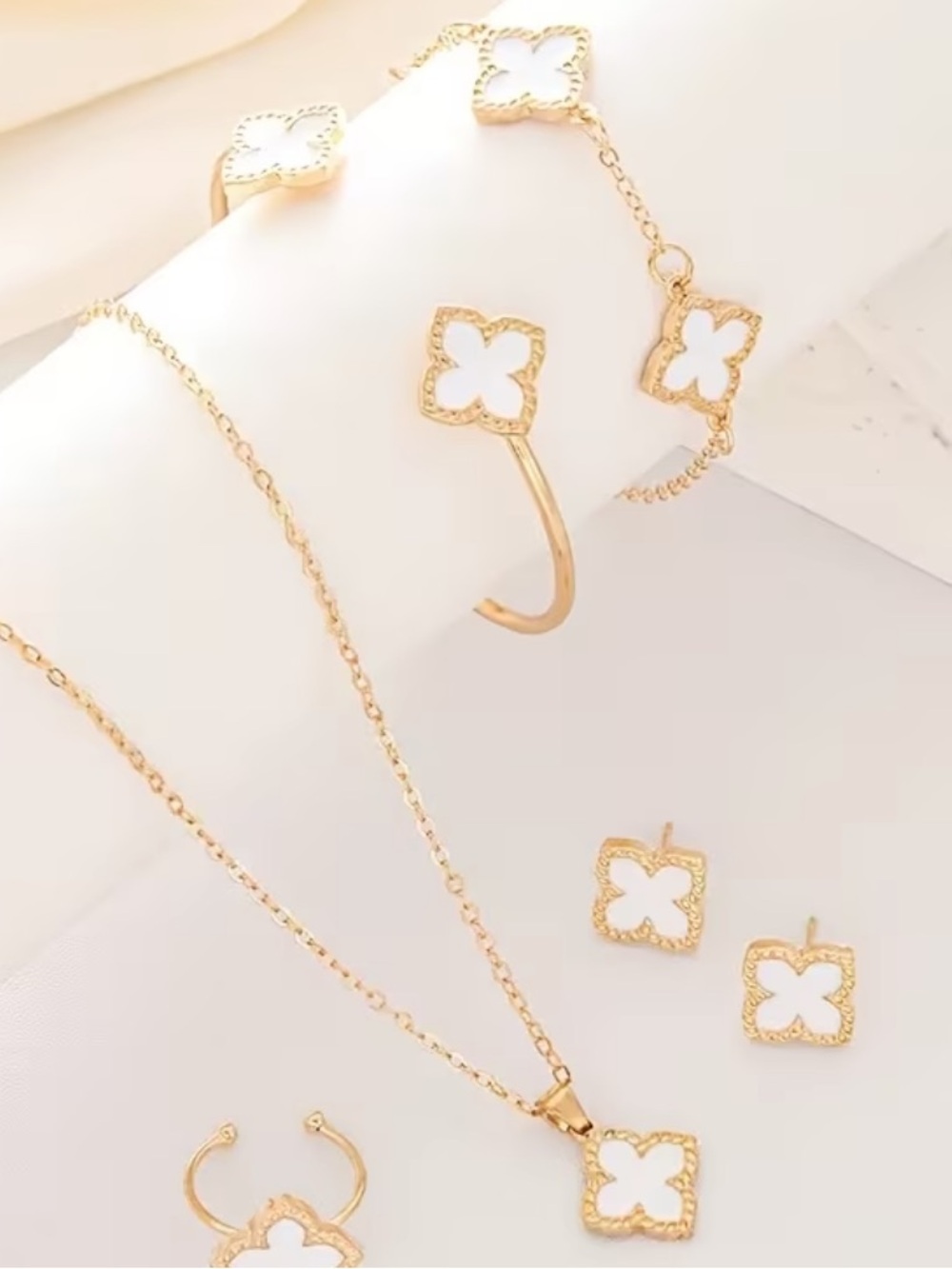 White Clover Pendant Necklace and Earring Set - Gold Tone